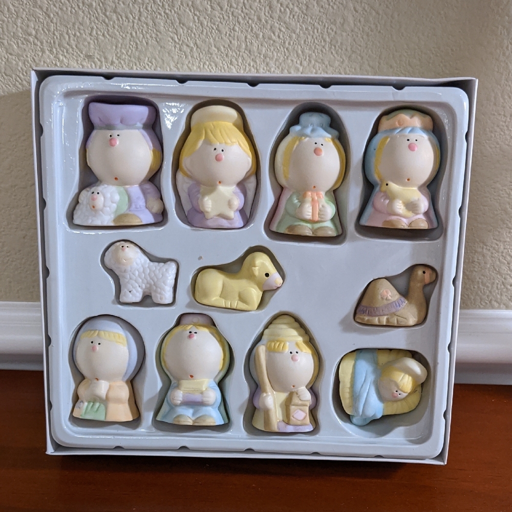 Christmas Bumpkins Nativity Set Fabrizio Cast Art 11 Pc Set Vintage New